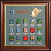 Фото плакеток с изображением гербов Тверской области и Вышневолоцкого района Тверской области